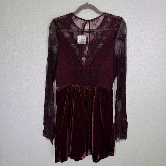 Free People Marlie Lace Dress Womens Medium Velvet Mini Romantic Whisigoth Dark - Picture 2 of 13